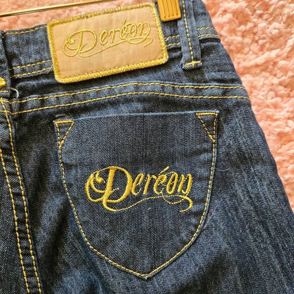 Y2K Dereon Low Rise Capri Jeans Size 3/4 Dark Wash Embroidered Fleur De Lis - Picture 5 of 8